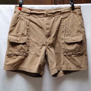 Cabela's cargo shorts 